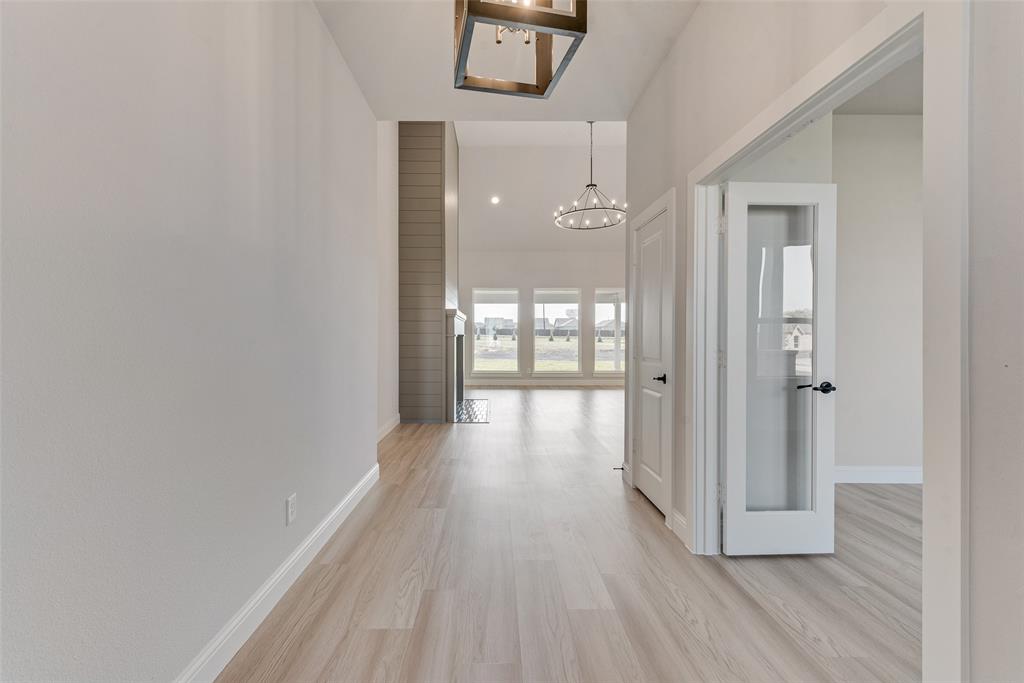 1129 Barrix Drive