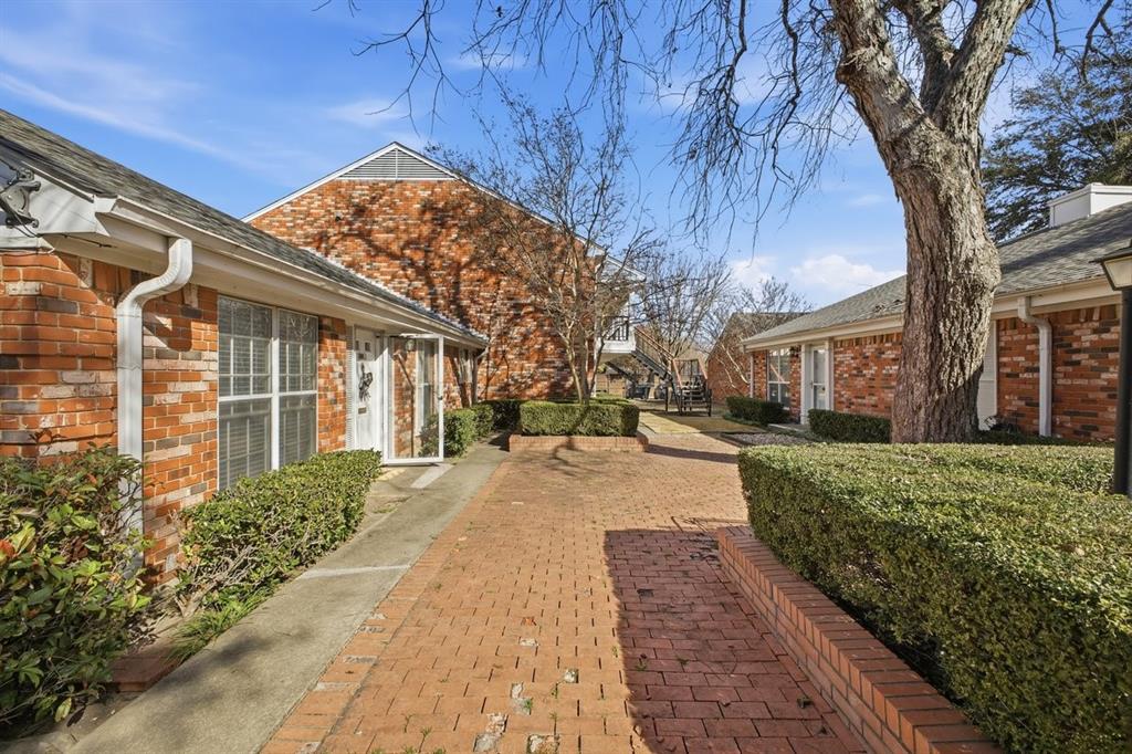 Indian Crk #2 Condo - Residential