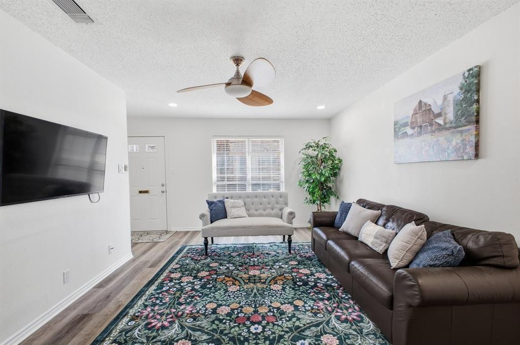 Indian Crk #2 Condo - Residential