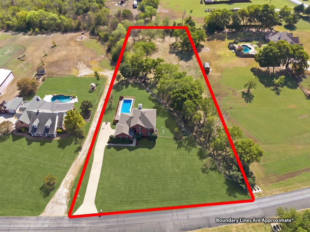 1915 Thornberry Drive
