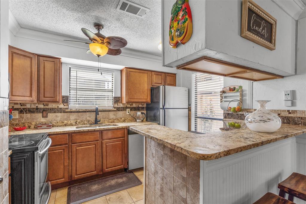 Cloisters Condo The - Residential