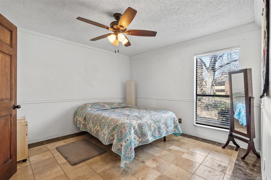 Cloisters Condo The - Residential