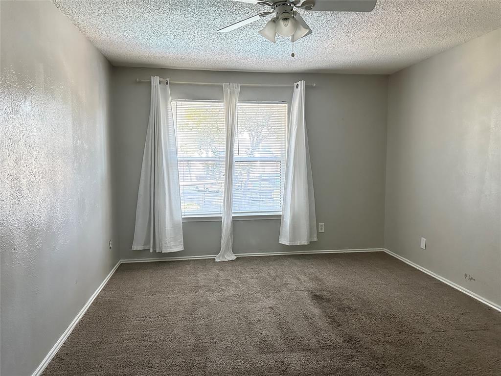 Oakhollow Condo - Residential