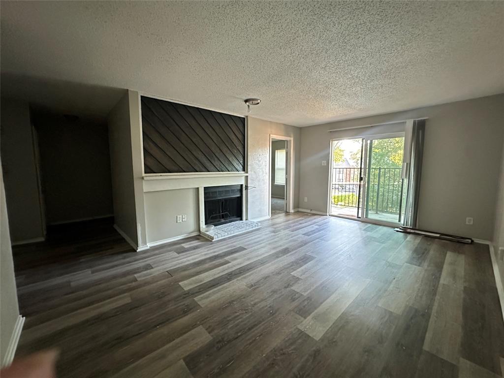 Oakhollow Condo - Residential