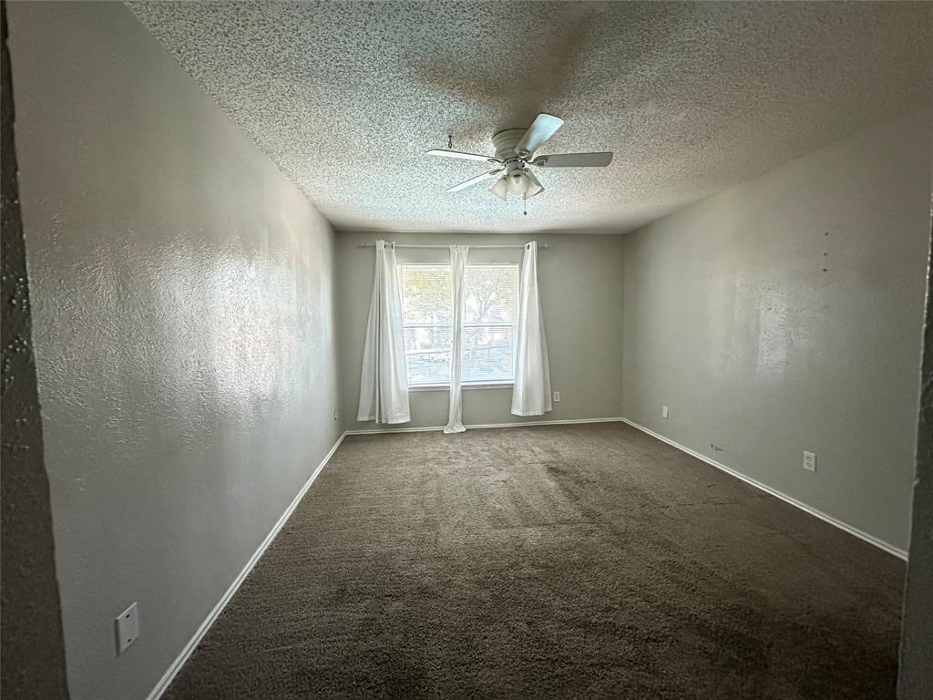 Oakhollow Condo - Residential