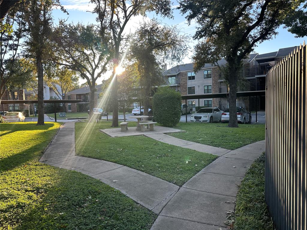 Oakhollow Condo - Residential