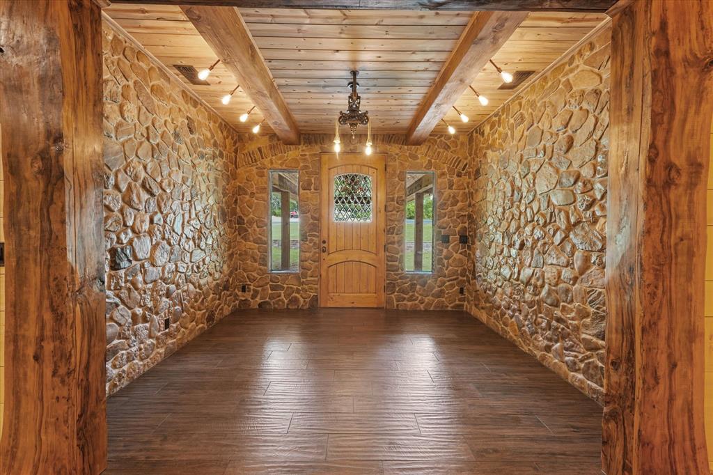 7101 County Road 1037