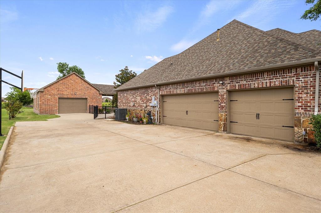 18077 Grandview Drive