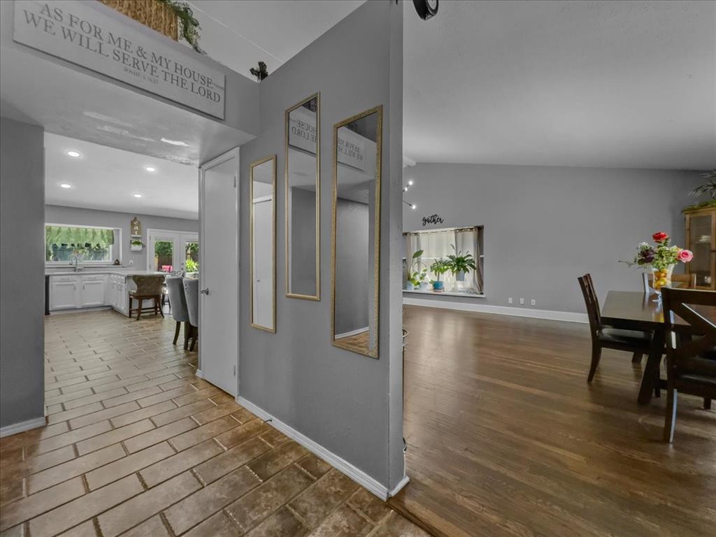 3404 Forest Creek Drive