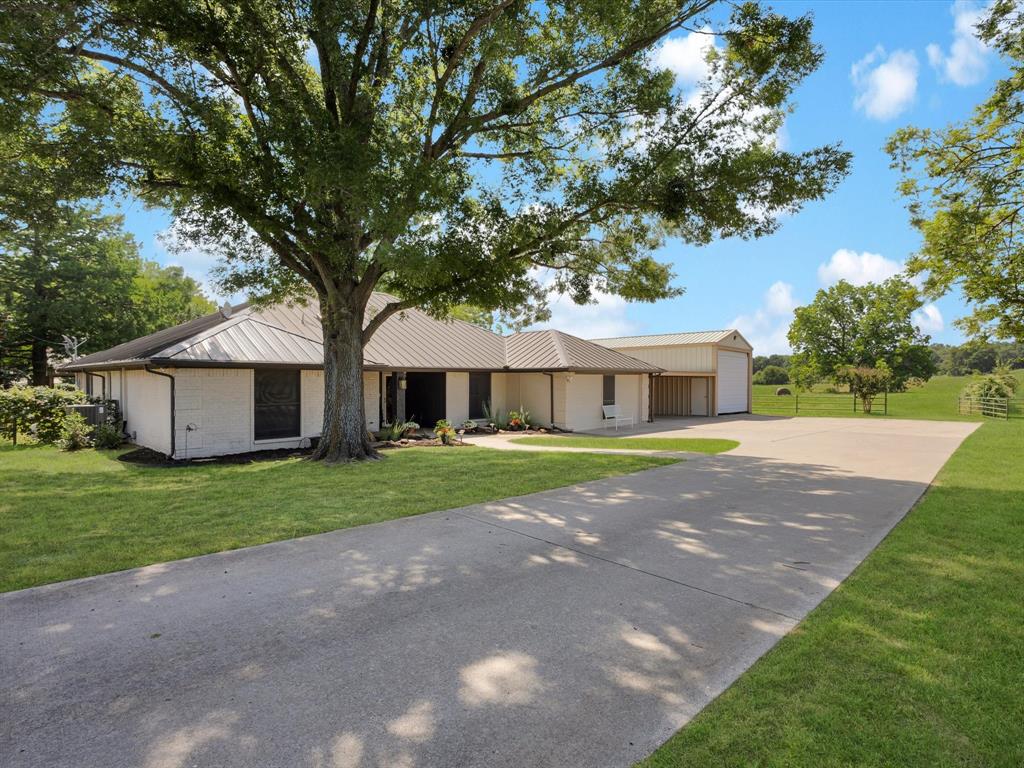348 County Road 4884