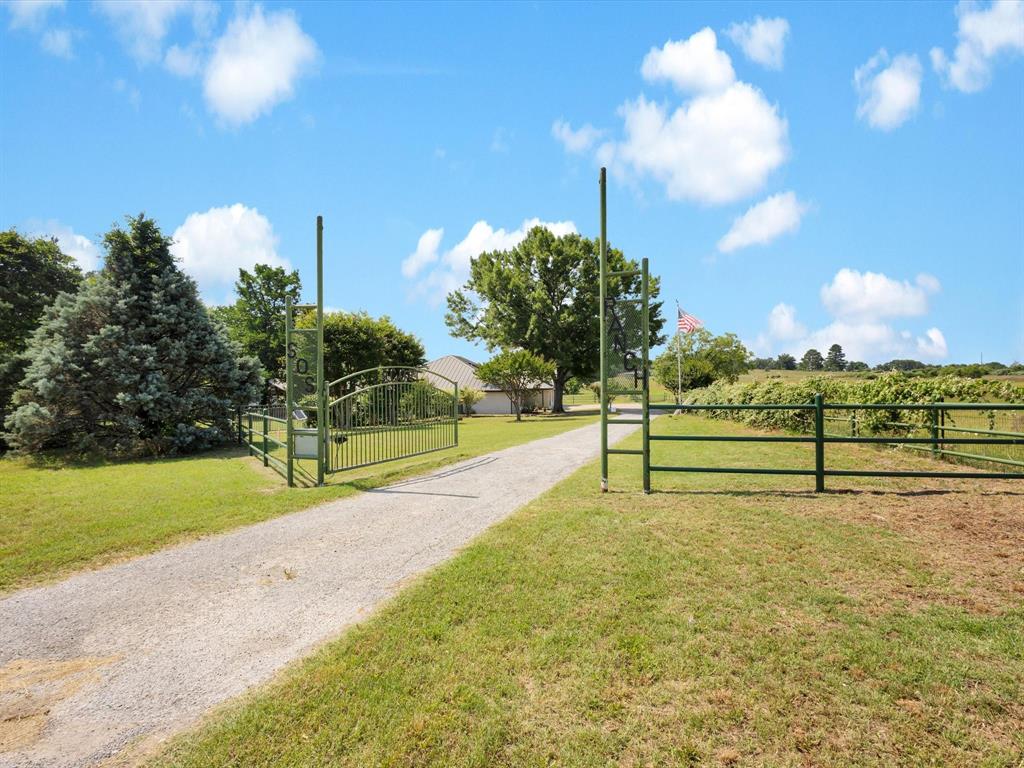 348 County Road 4884