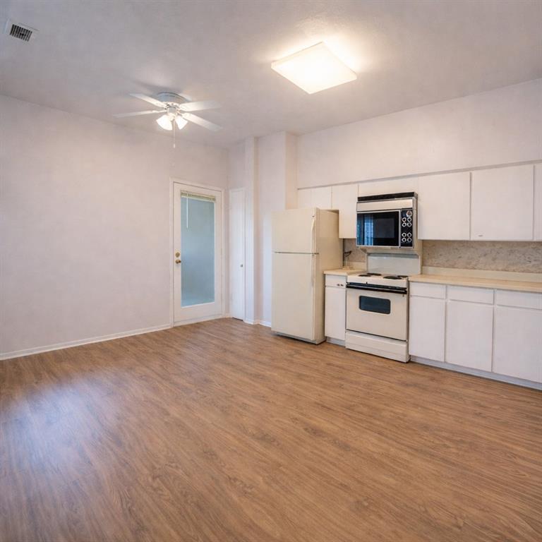 High Hollows Condo - Residential