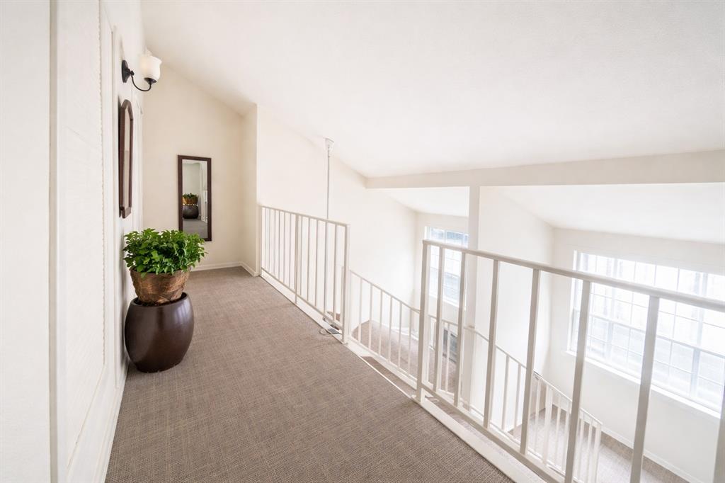 High Hollows Condo - Residential