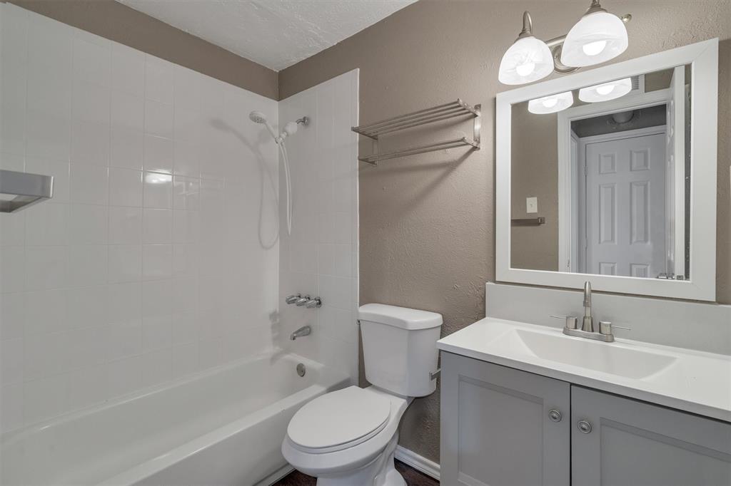 Richmond Square Condo - Residential Lease