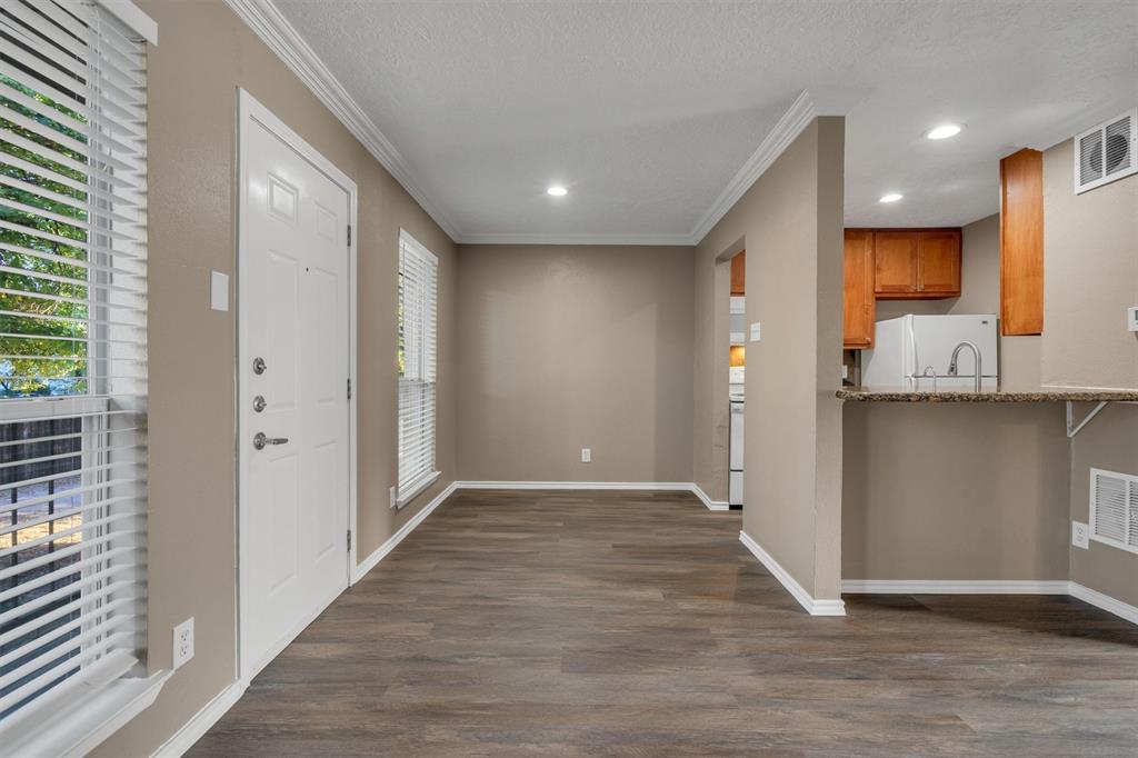 Richmond Square Condo - Residential Lease