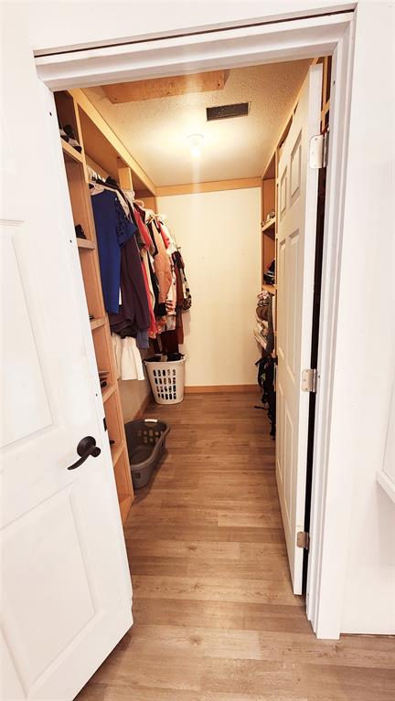 Club Lake Estate - Residential