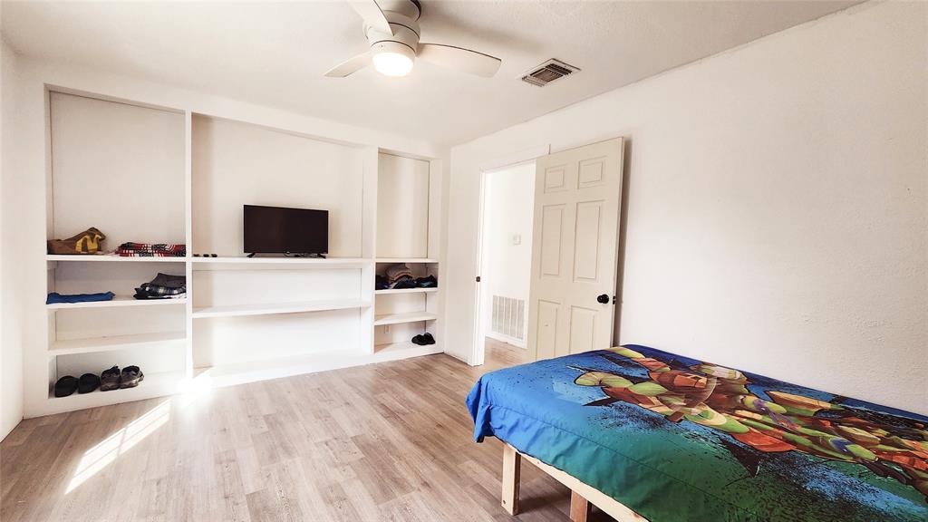 Club Lake Estate - Residential