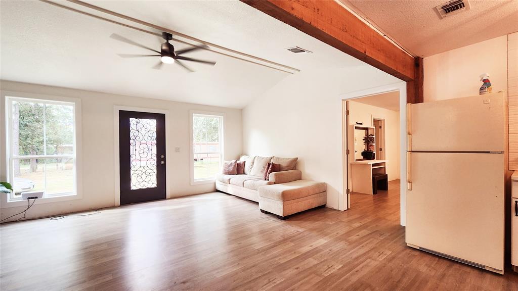 Club Lake Estate - Residential