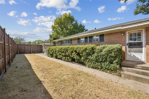 Tiny photo for 601 Ridgedale Drive, Richardson, TX 75080 (MLS # 21101633)