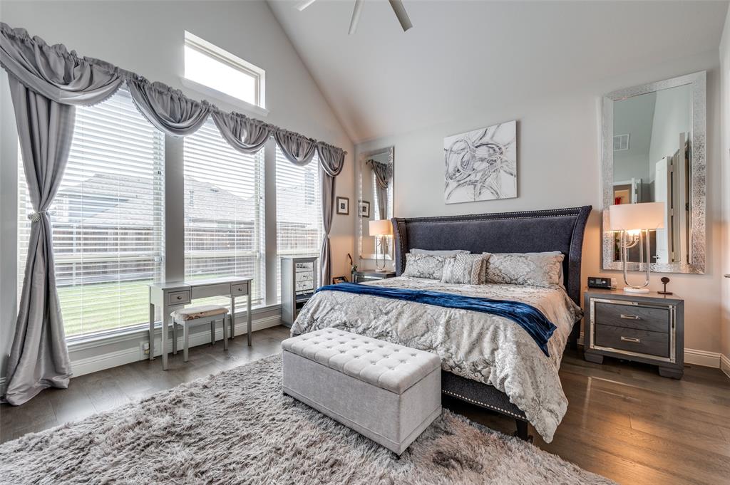 2921 Darcy