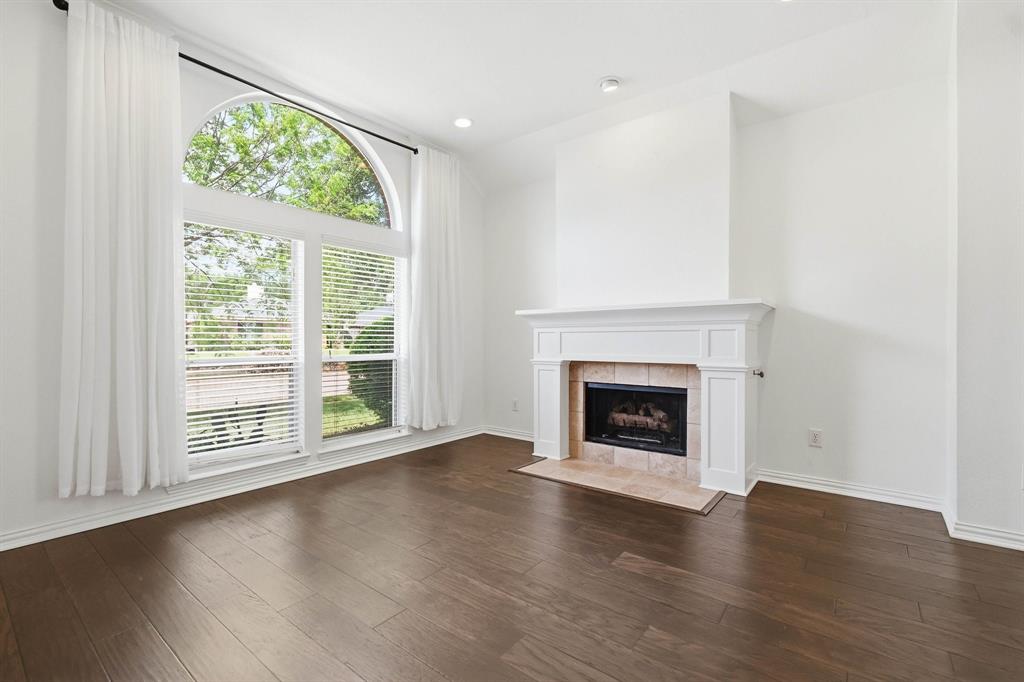 2112 Greenview Drive