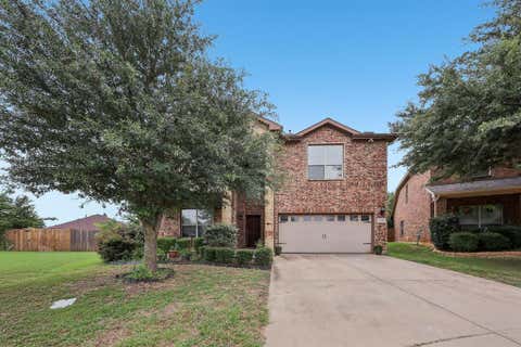 Photo of 5220 Prestwick Drive, Arlington, TX 76001 (MLS # 21296622)