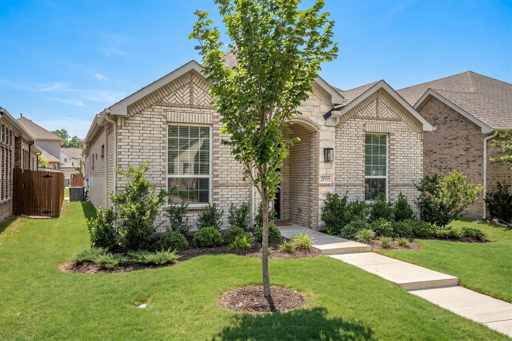 2035 Sherwood Drive