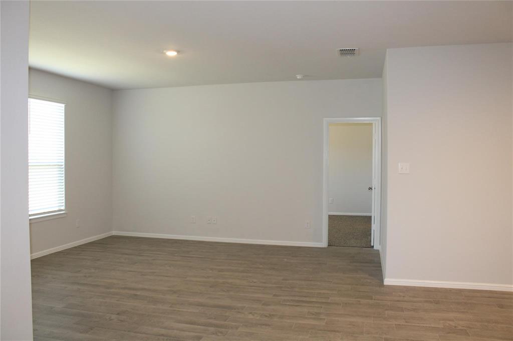 WATERSBEND SOUTH - Residential Lease