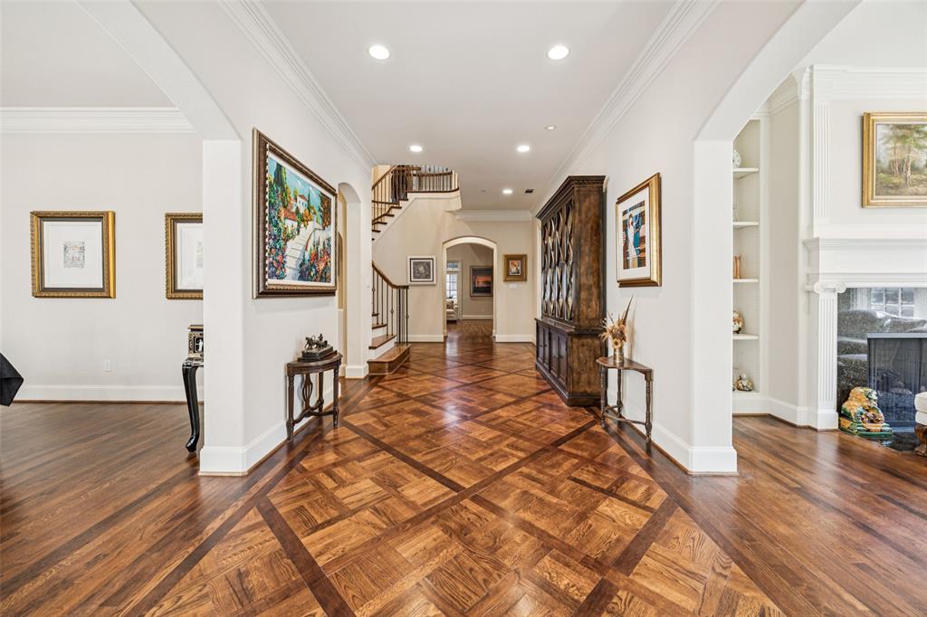 6239 Park Lane
