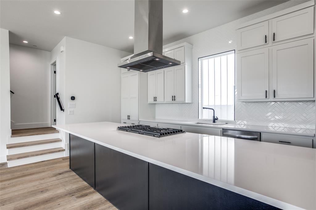 2143 Mail Avenue 103