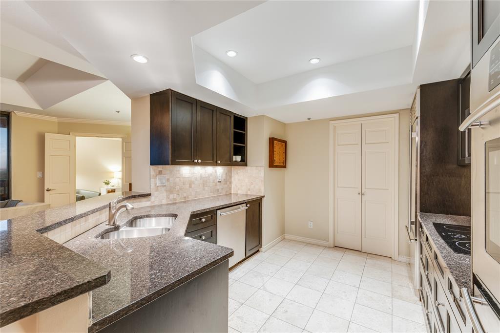 5909 Luther Lane 1700