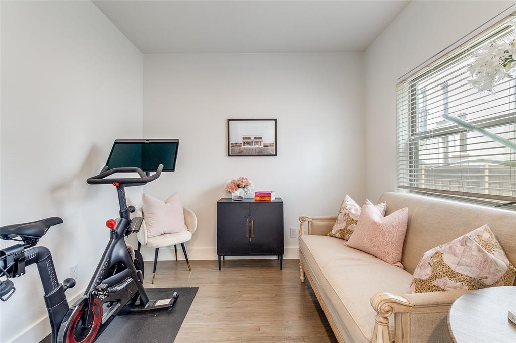 Ross Ave - Residential