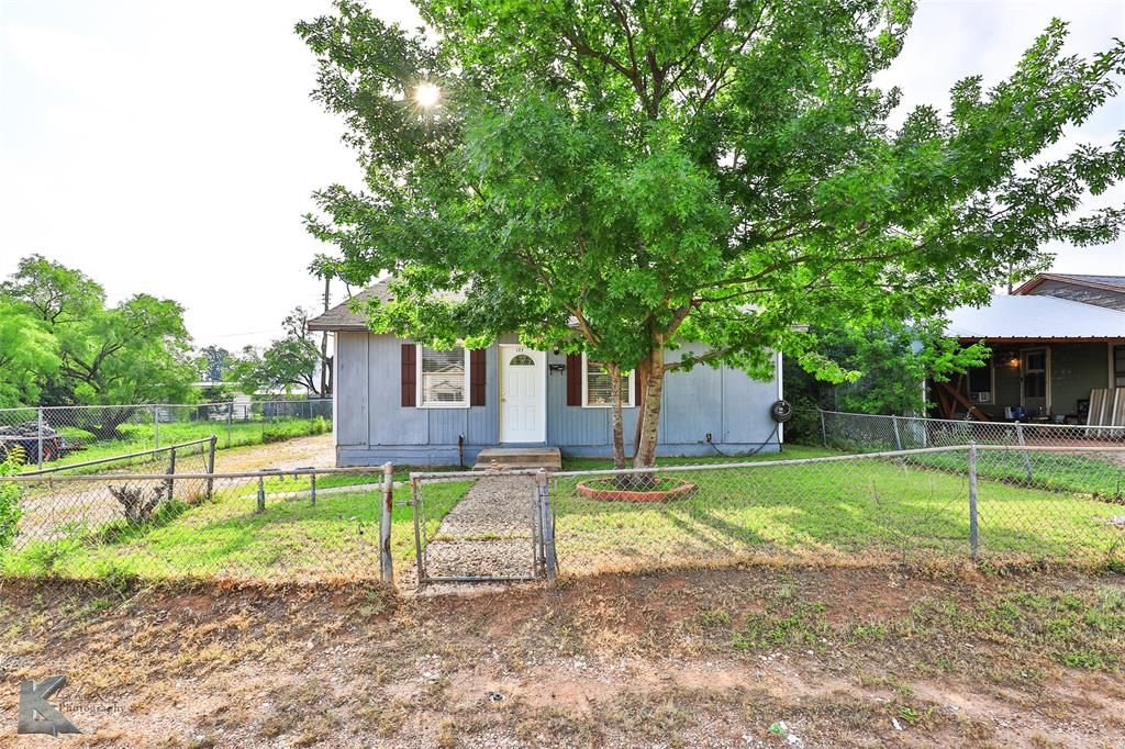 Maxwell Place - Residential