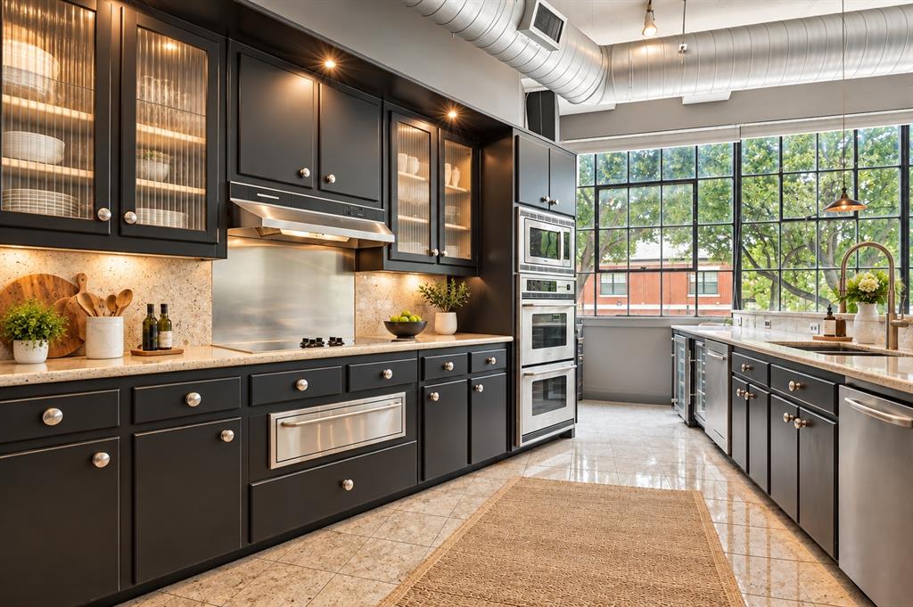 2220 Canton Street 101
