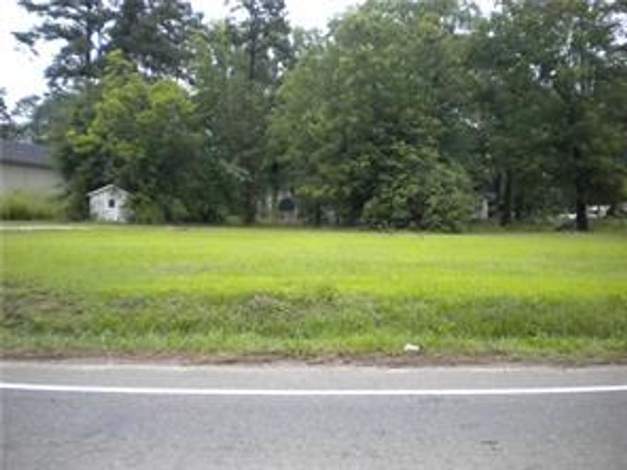This +/- 1.24 acre commercial lot is in a prime location on the corner of Hwy 84 East and Hwy 175 South. Has entrance off highway and off of Chamberlin Street. Adjacent to The Great Wall Chinese Restaurant and beside the Super 8 Motel. Would make a great place for a fast food or eat in restaurant.