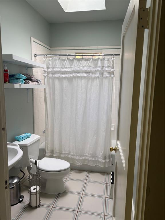 University Place Add - Residential Lease