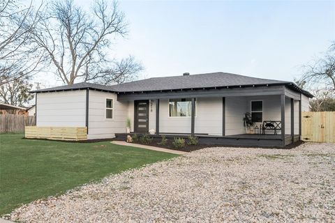 218 Howard Street Royse City TX 75189