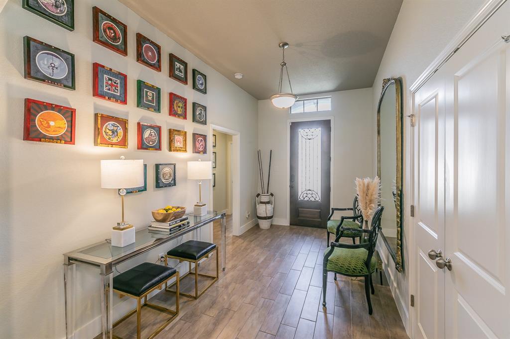7208 Tour Trail