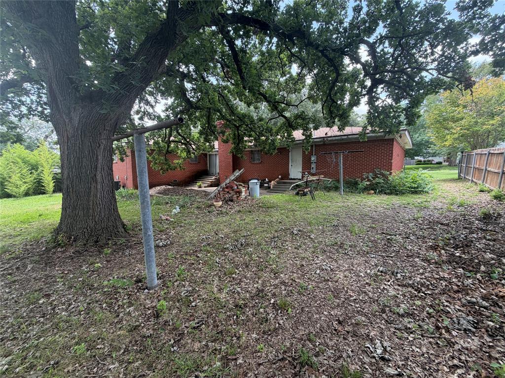Photo of 4121 Shannon Drive, Fort Worth, TX 76116 (MLS # 21306079)