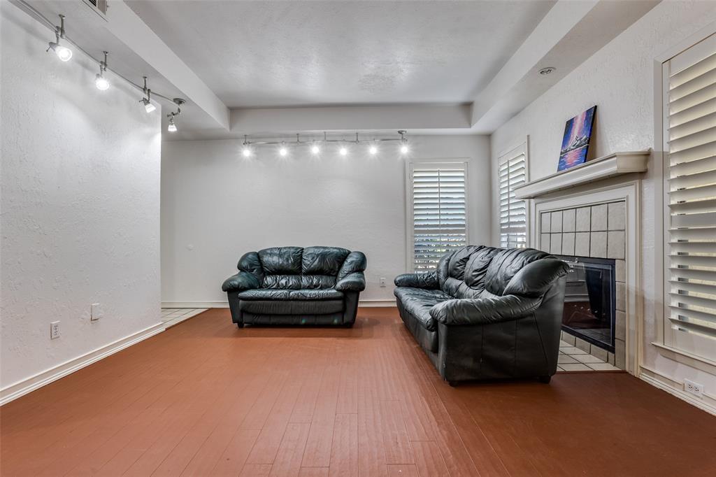 3100 Devonshire Drive 112