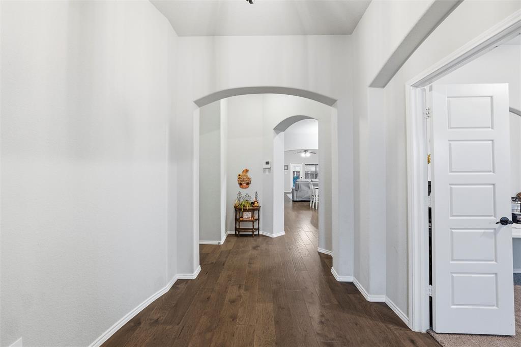 231 Old Settlers Trail