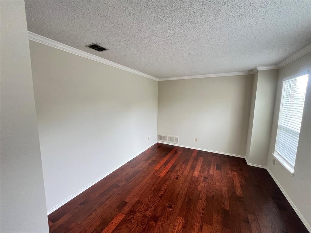 Photo of 723 Sumner Drive, Mesquite, TX 75149 (MLS # 21296728)
