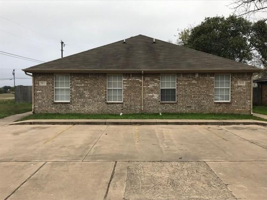This large 4-bedroom, 2-bath duplex offers plenty of room to spread out at an unbeatable price. Located in a quiet Cleburne neighborhood, this side of the duplex features generously sized bedrooms and a functional layout.