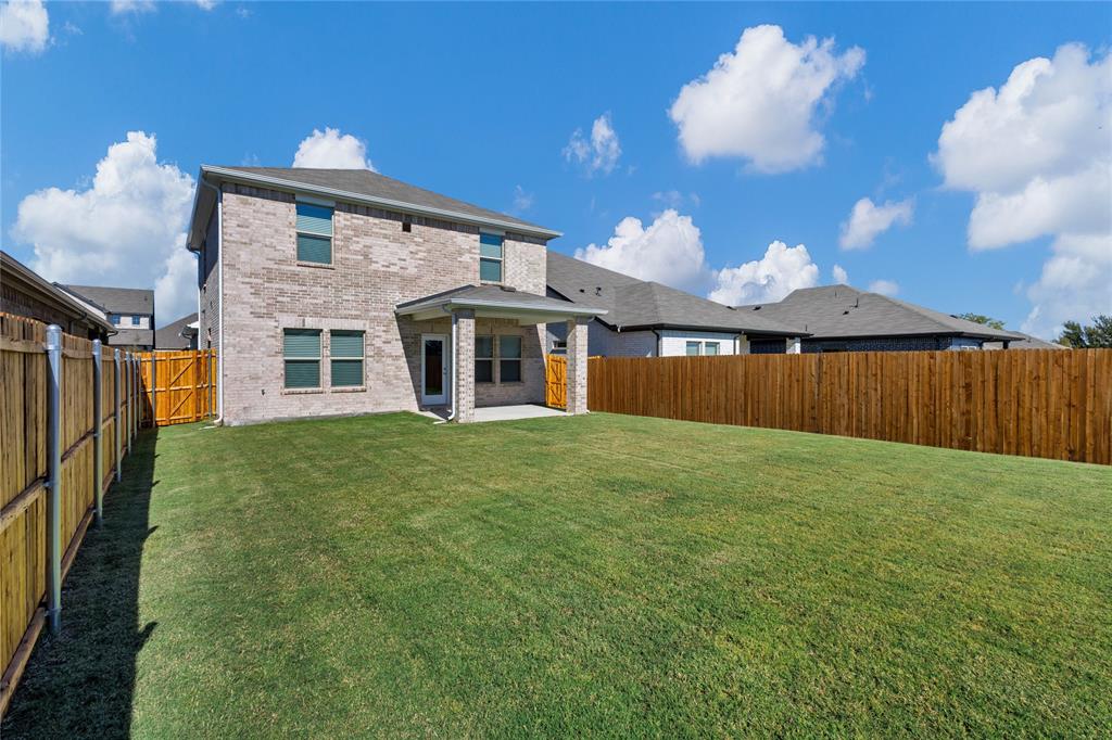 Simpsons Crossing - Residential Lease