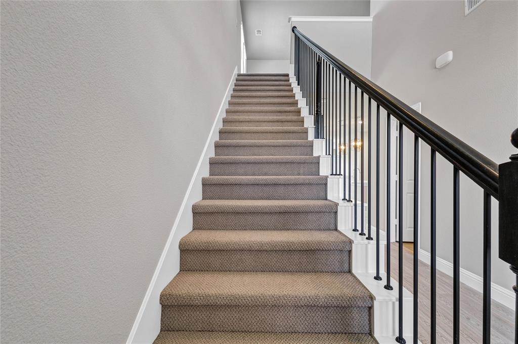 Simpsons Crossing - Residential Lease