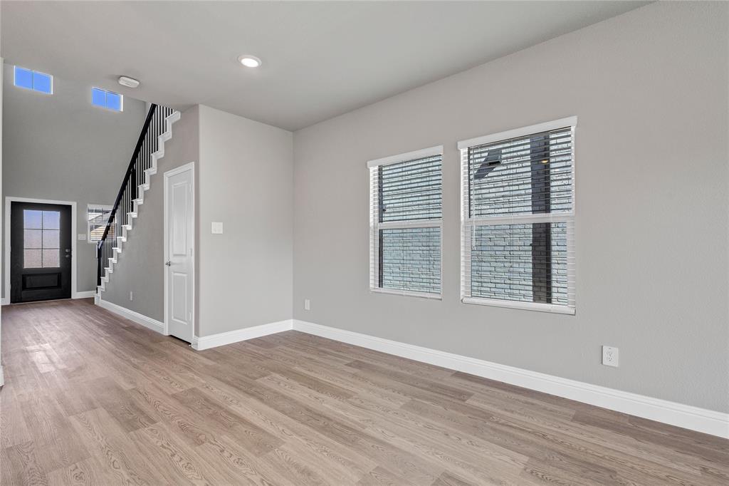 Simpsons Crossing - Residential Lease