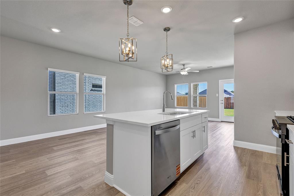 Simpsons Crossing - Residential Lease