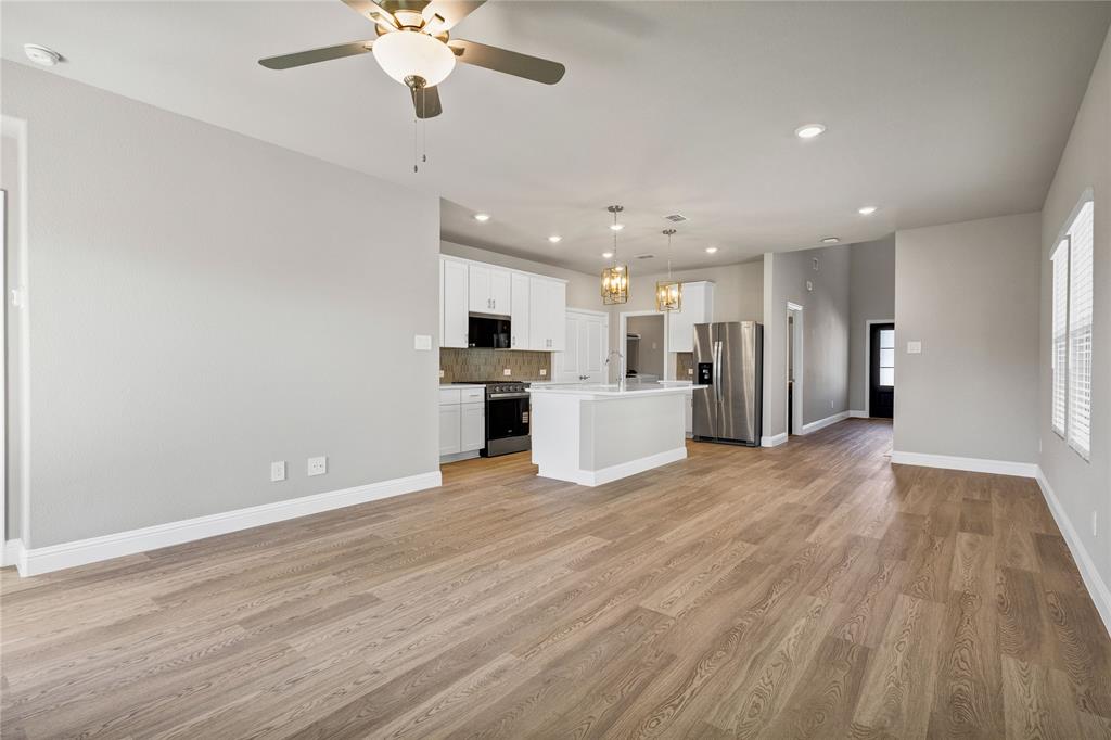 Simpsons Crossing - Residential Lease