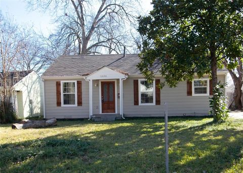 Photo of 1606 Davis Boulevard, Garland, TX 75042 (MLS # 21201363)