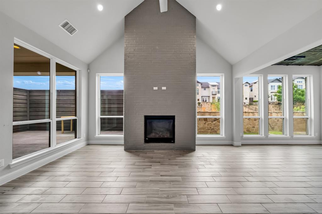 2173 Balcones Drive